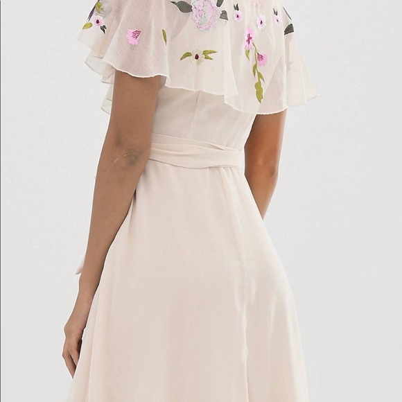 Midi dress with cape back - Picture 2 of 5